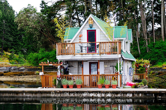 float home, Maple Bay Marina, Duncan