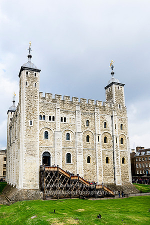 White Tower, Tower of London, famous castle, Royal armours, iconic castle